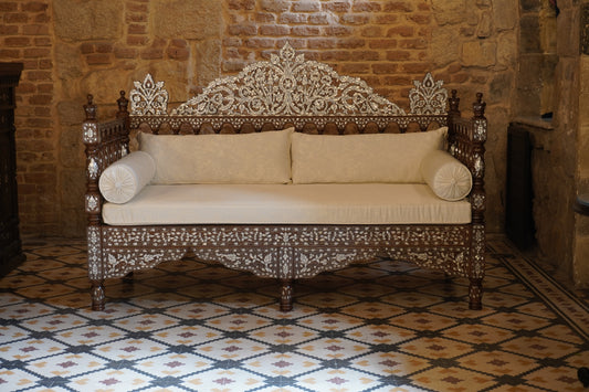 Sultani Sofa